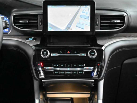 Ford Explorer — photo 14