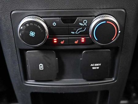 Ford Explorer — photo 16