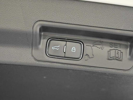 Ford Explorer — photo 20