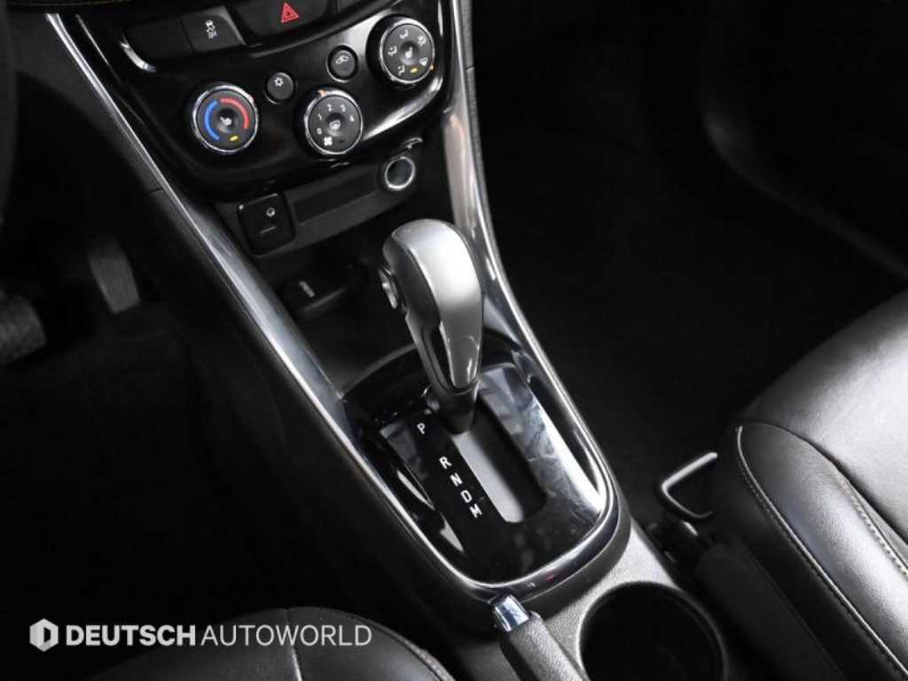 CHEVROLET Trax — photo 09