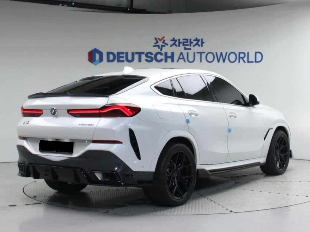 BMW X6 — photo 02