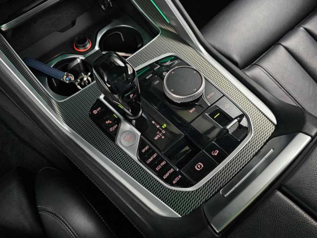 BMW X6 — photo 09