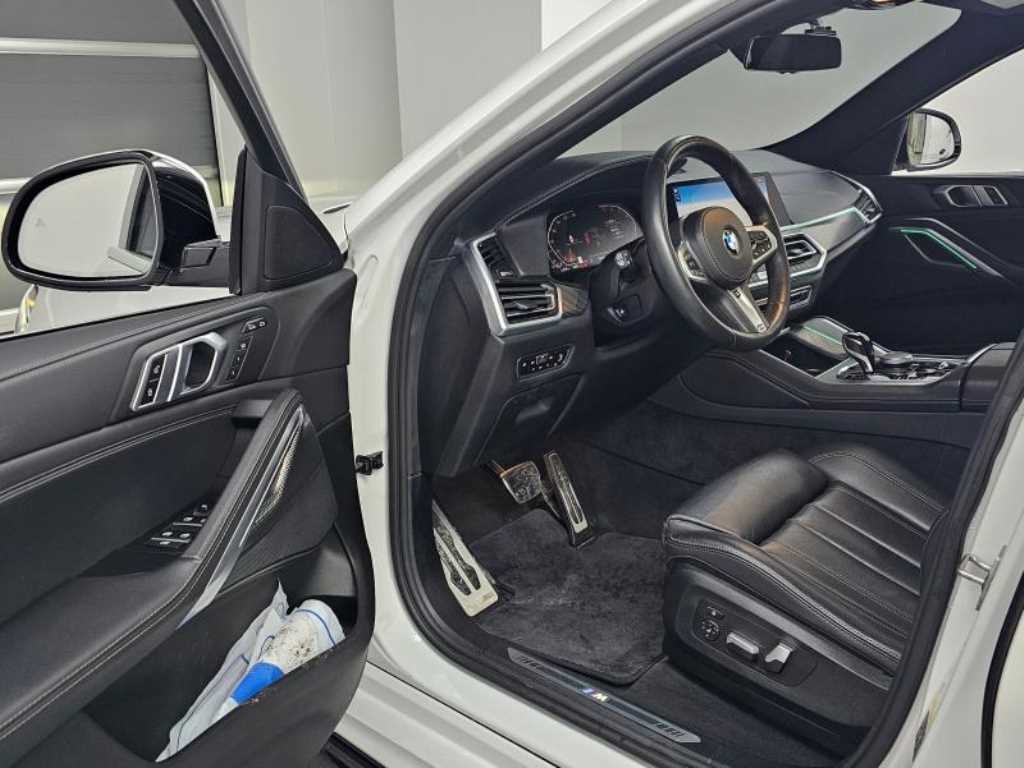 BMW X6 — photo 11
