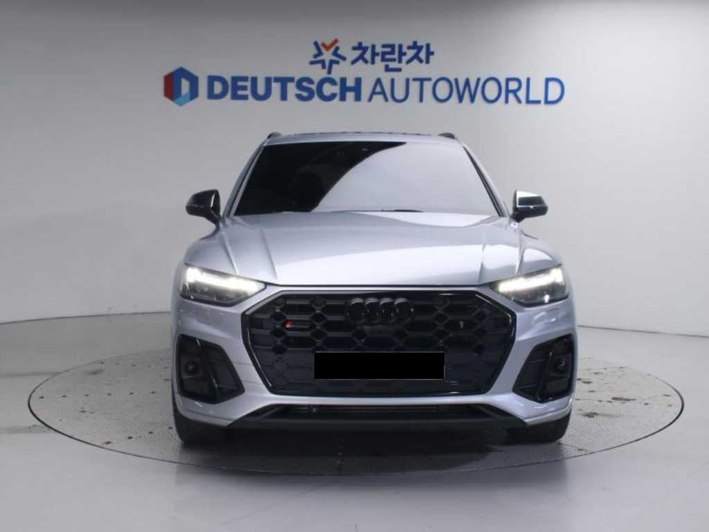 Audi SQ5 — photo 03