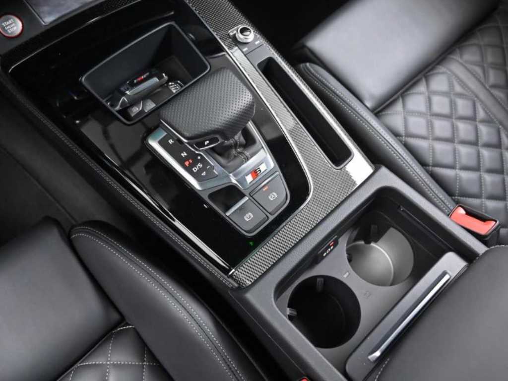 Audi SQ5 — photo 09