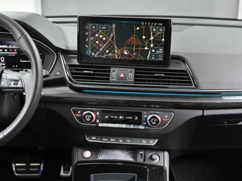 Audi SQ5 — photo 14
