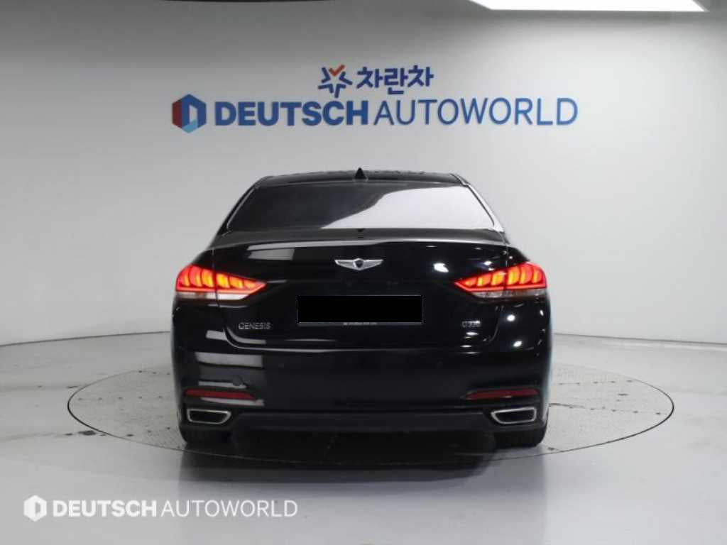 Hyundai Genesis — photo 04