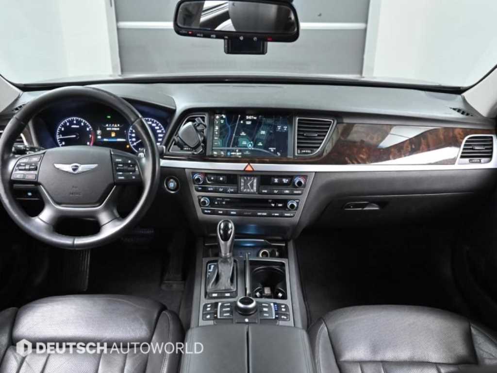 Hyundai Genesis — photo 07