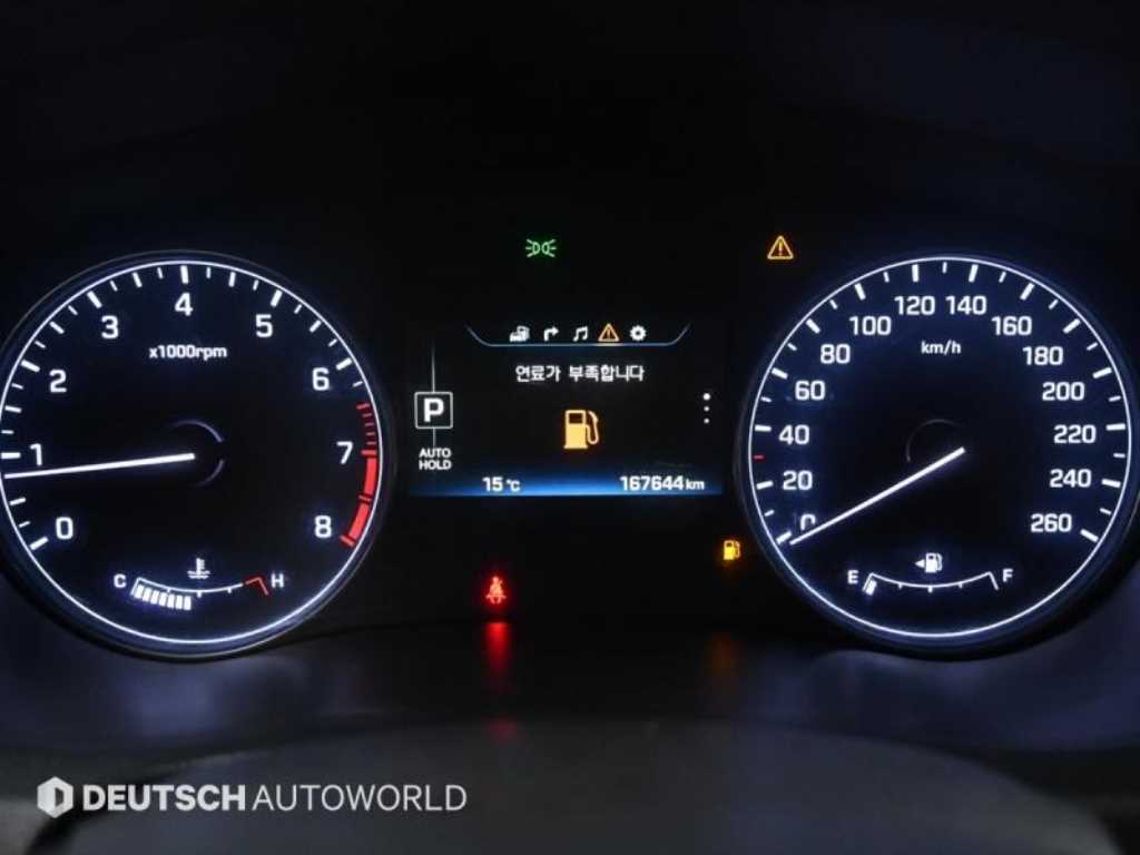 Hyundai Genesis — photo 08