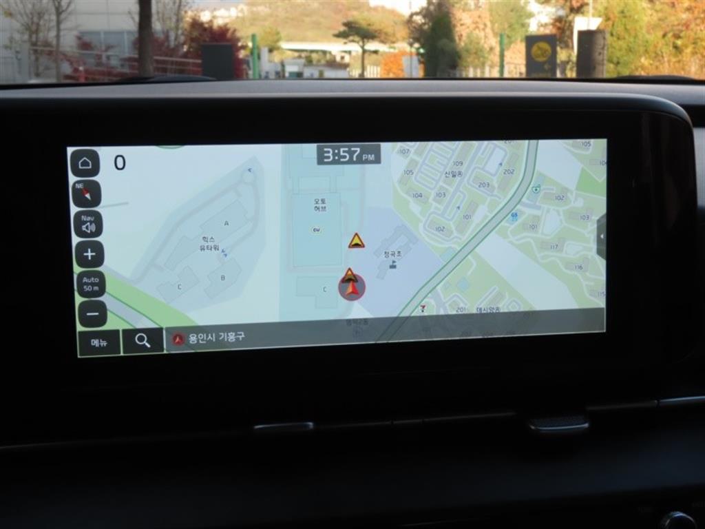 Kia Carnival — photo 08