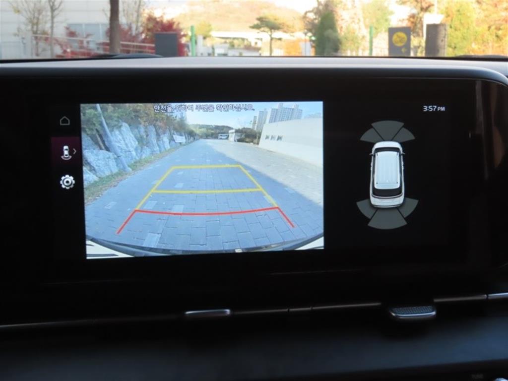 Kia Carnival — photo 09