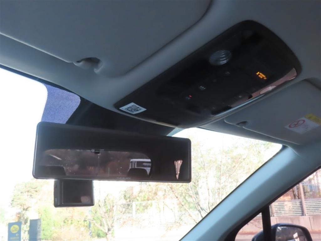 Kia Carnival — photo 10