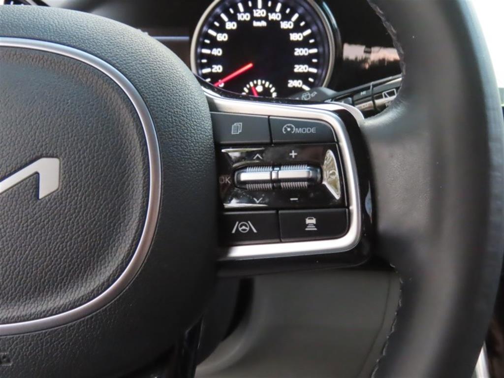 Kia Carnival — photo 11