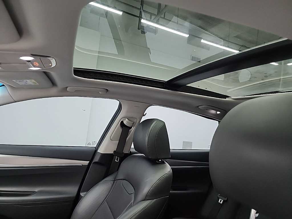 Hyundai Grandeur — photo 15