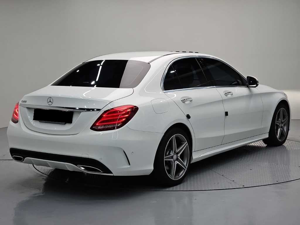 Mercedes-Benz C-Class — photo 04