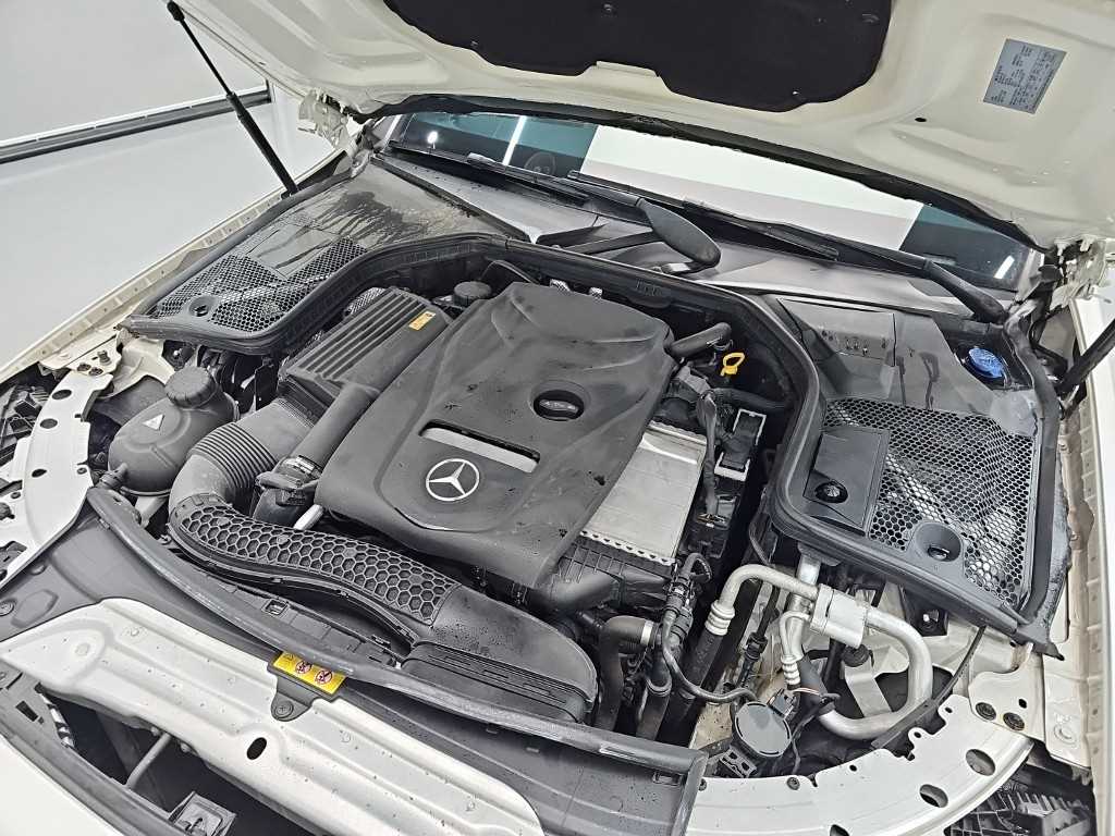 Mercedes-Benz C-Class — photo 05