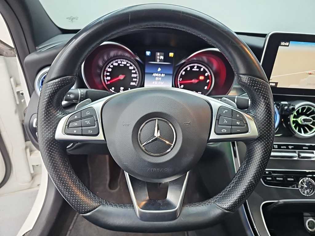 Mercedes-Benz C-Class — photo 09
