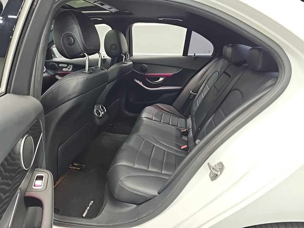 Mercedes-Benz C-Class — photo 12