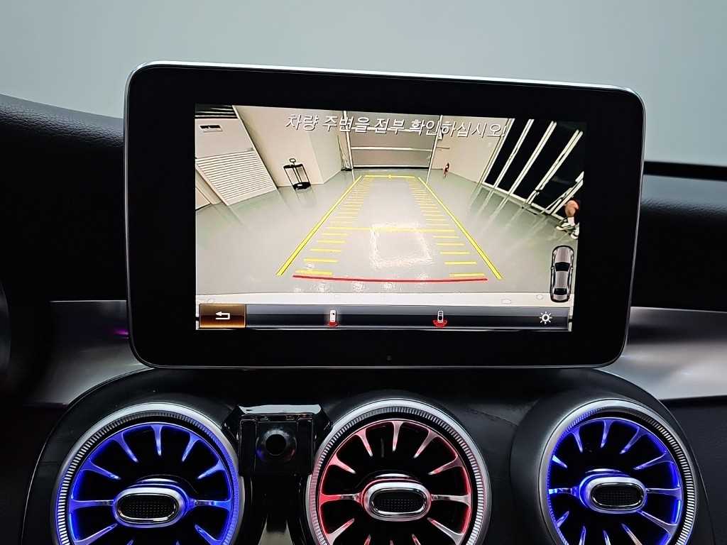 Mercedes-Benz C-Class — photo 15