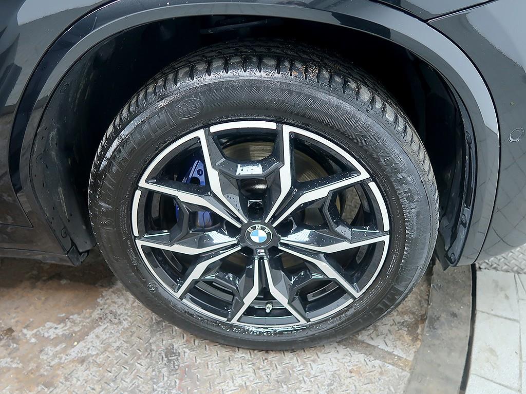 BMW X4 — photo 08