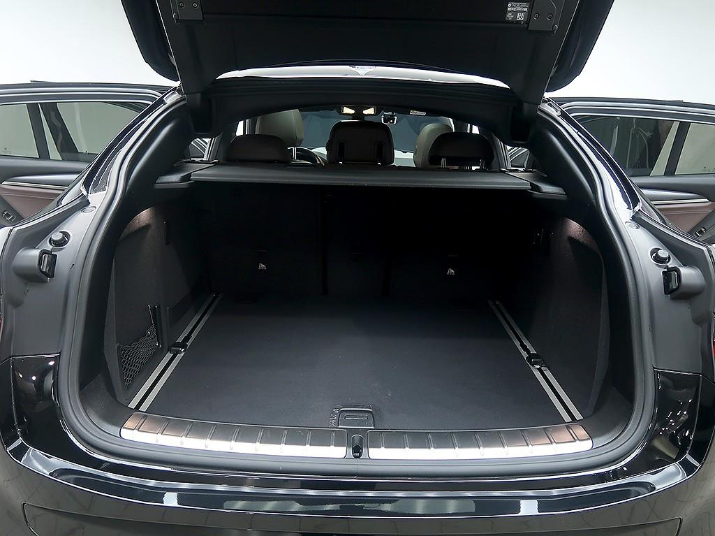 BMW X4 — photo 17