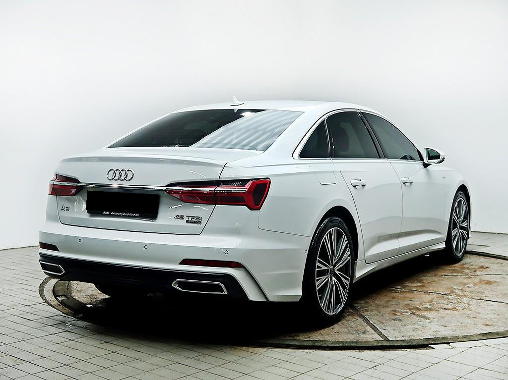 Audi A6 — photo 04