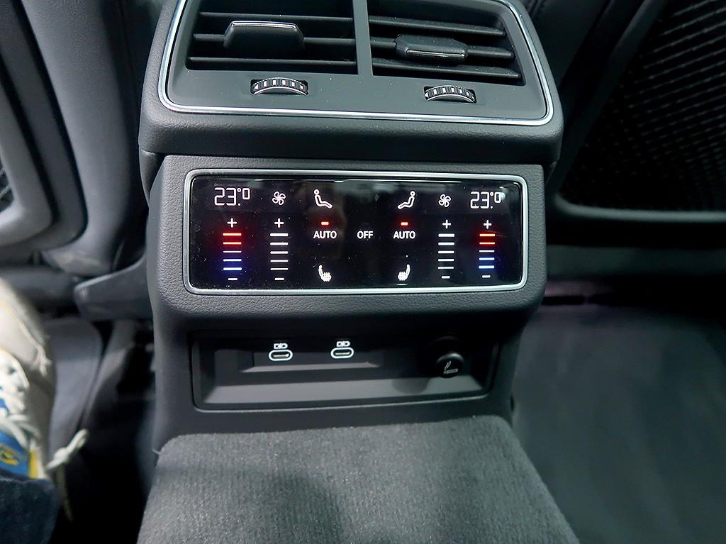 Audi A6 — photo 15