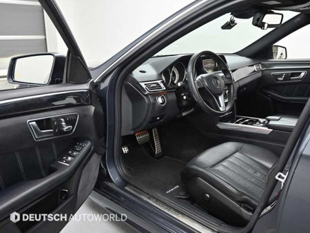 Mercedes-Benz E-Class — photo 11