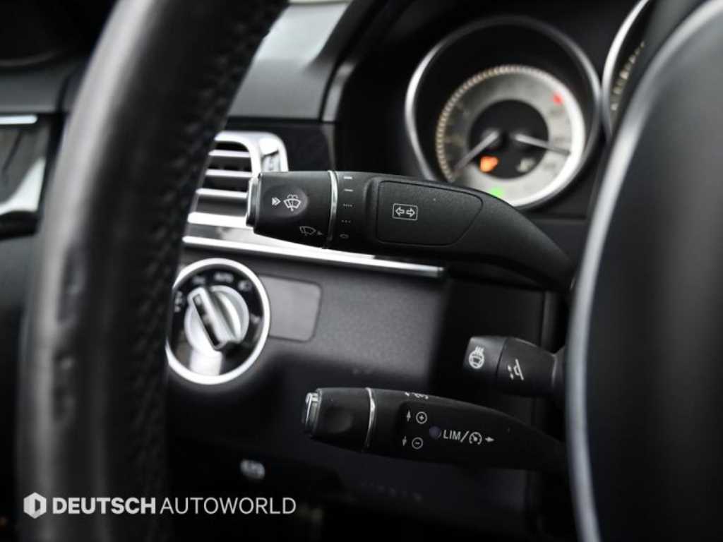 Mercedes-Benz E-Class — photo 18