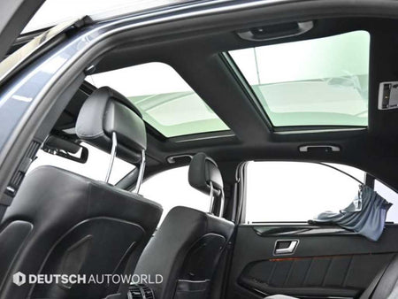 Mercedes-Benz E-Class — photo 19