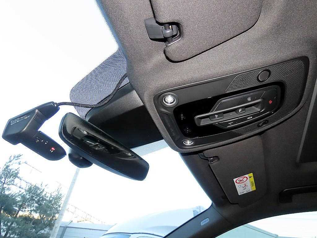 Audi Q7 — photo 14