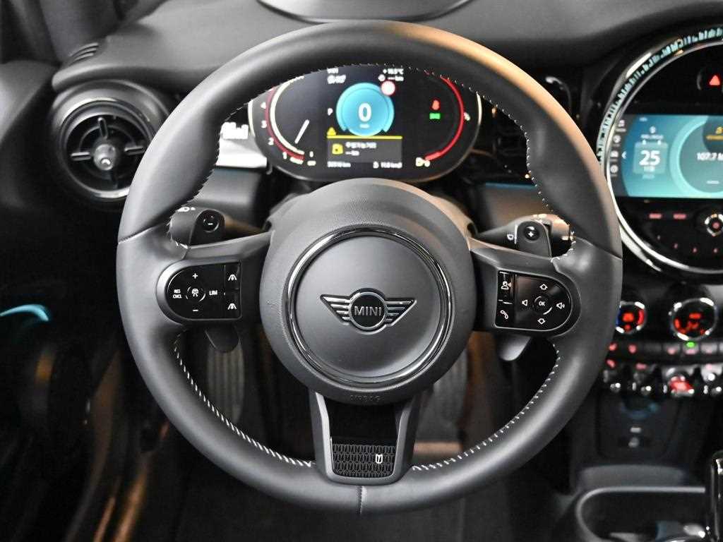 Mini Cooper — photo 12