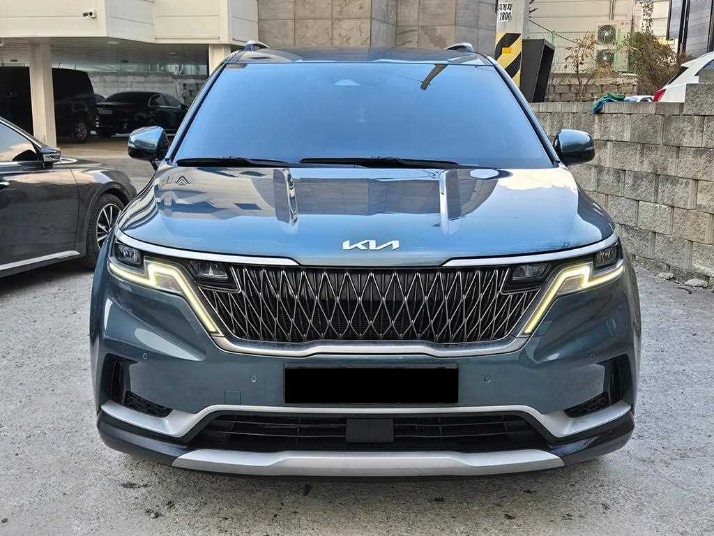 Kia Carnival — photo 02