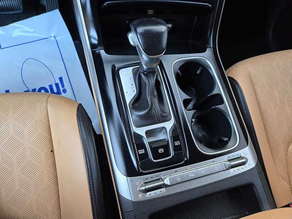 Kia Carnival — photo 12