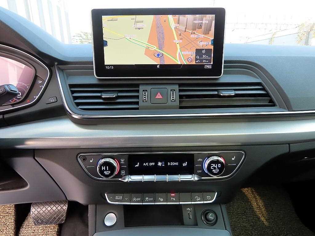 Audi Q5 — photo 13