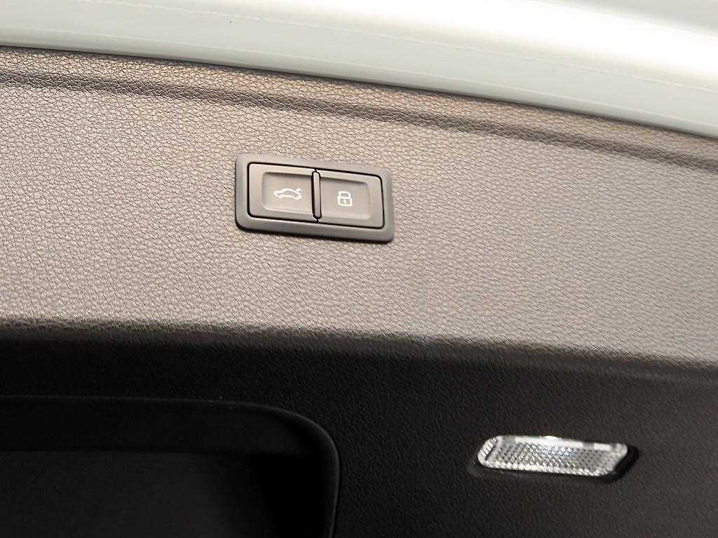 Audi Q5 — photo 16