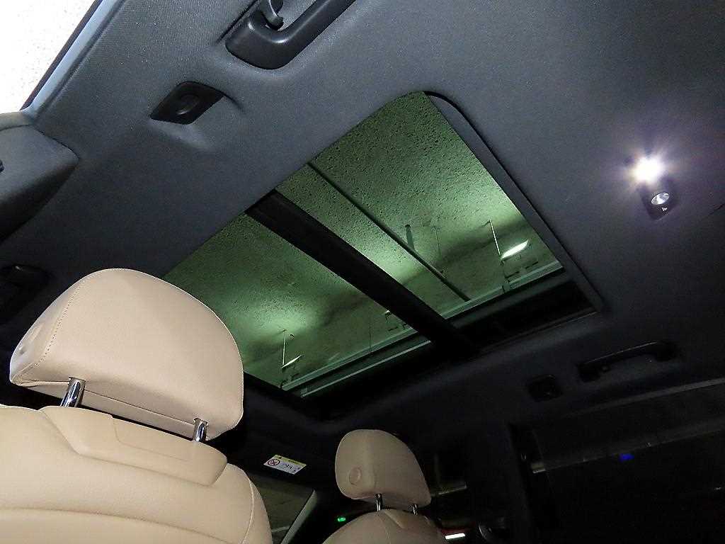 Audi Q8 — photo 15