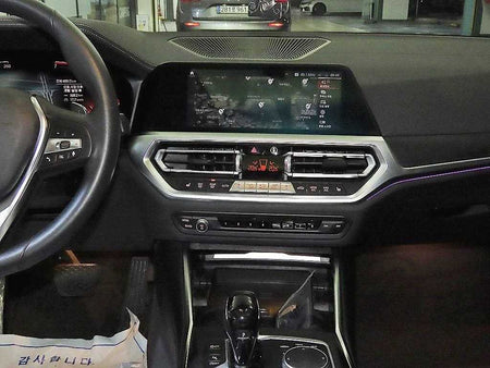 BMW 3-Series — photo 11