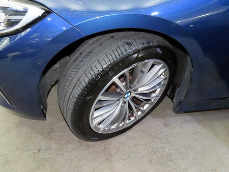 BMW 3-Series — photo 20