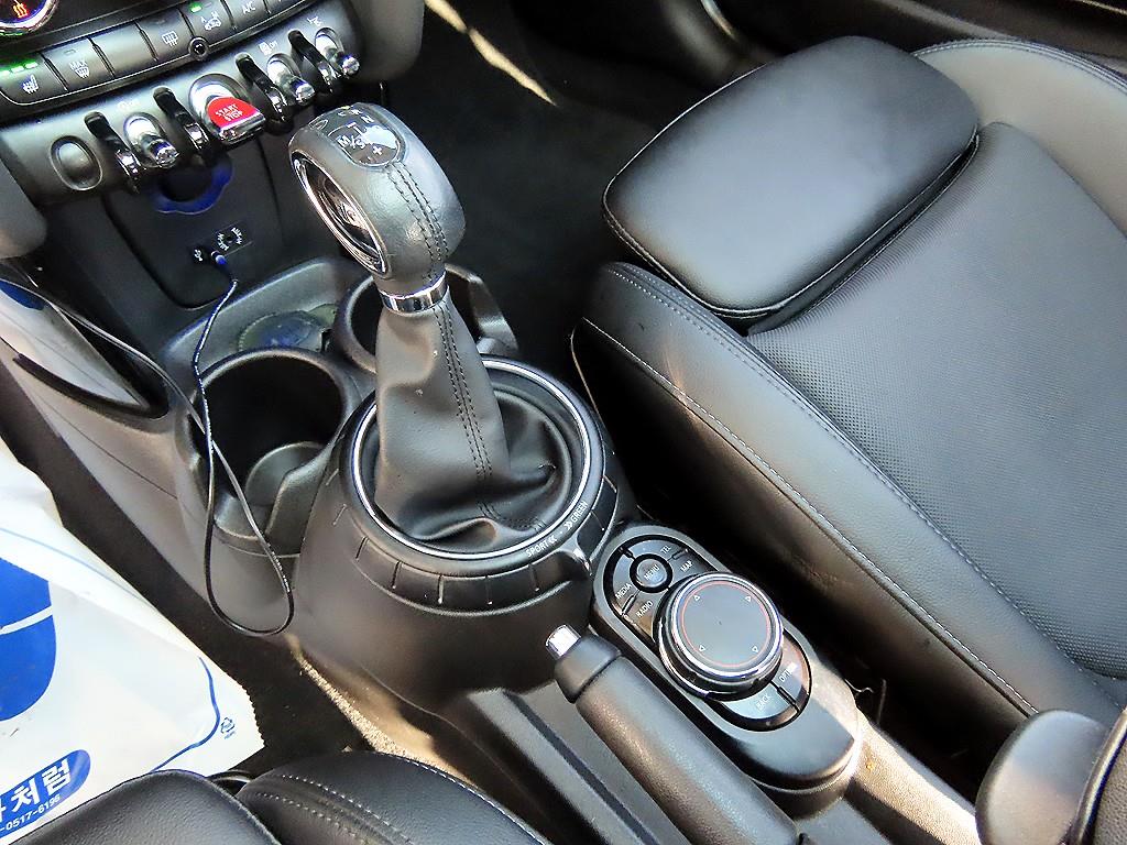 Mini Cooper — photo 10