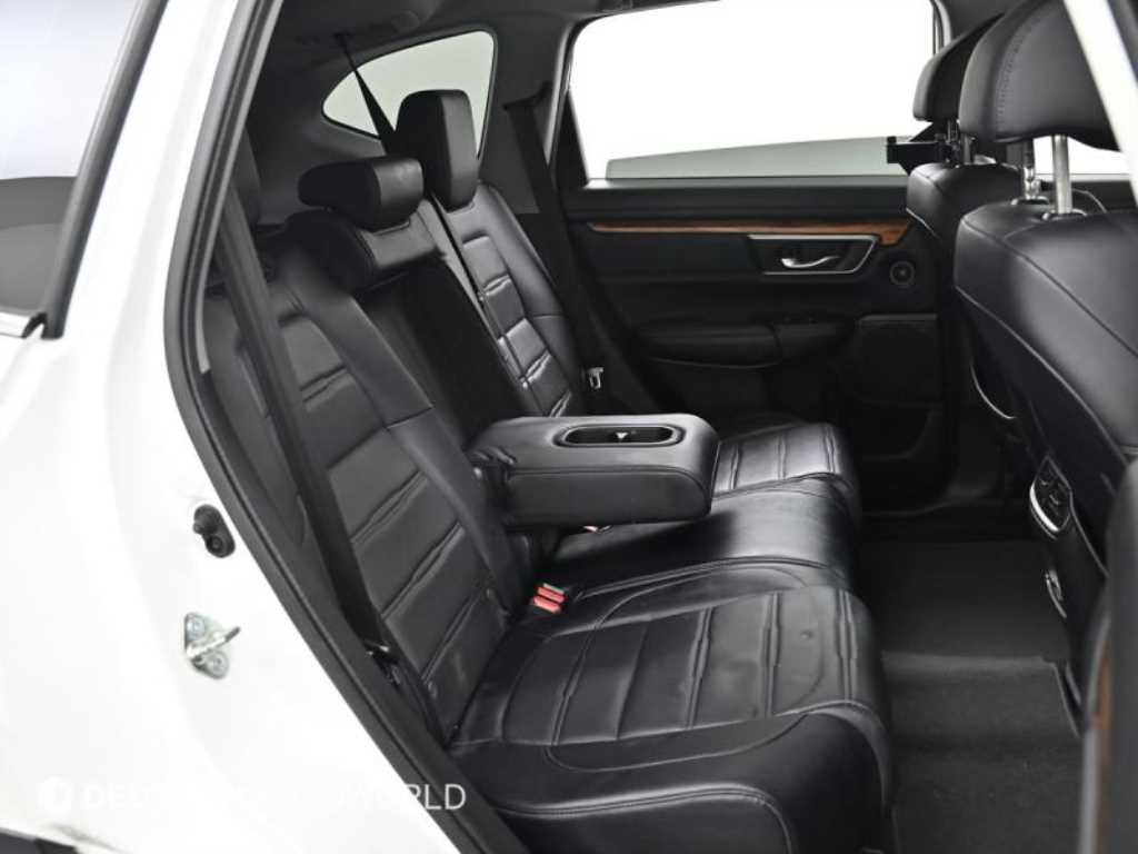 Honda CR-V — photo 12