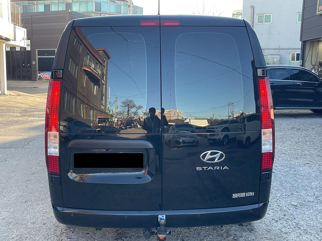 Hyundai Staria — photo 03