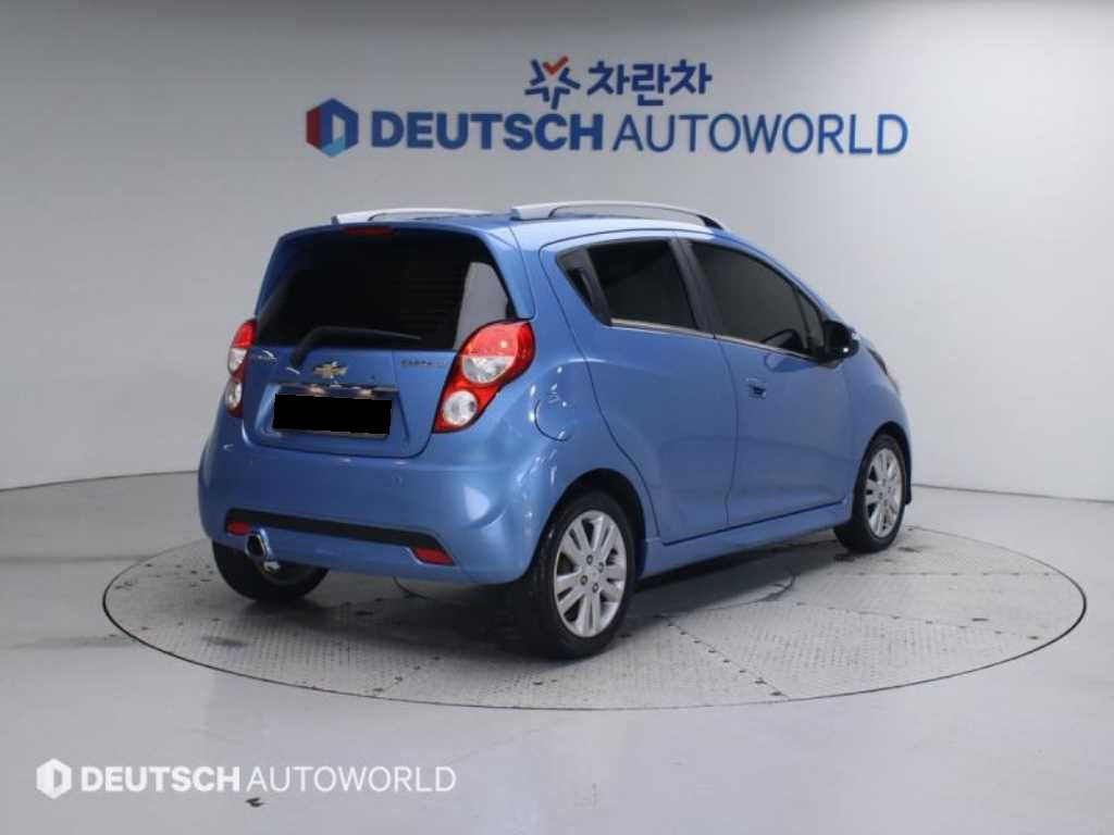CHEVROLET Spark — photo 02
