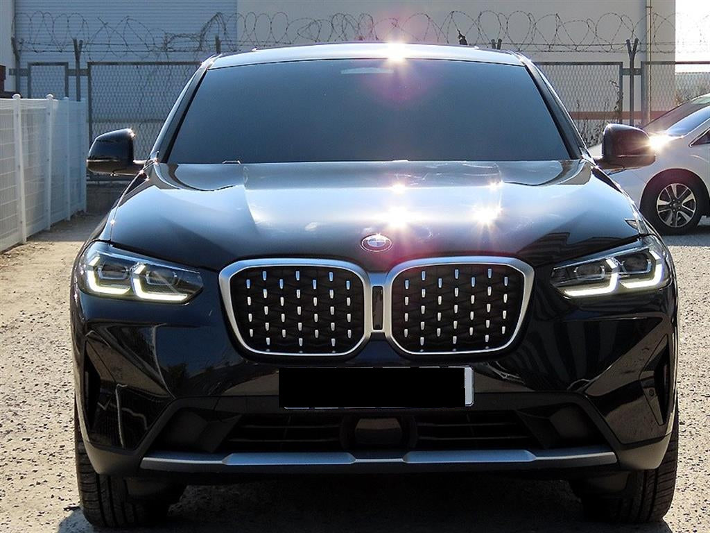 BMW X4 — photo 01