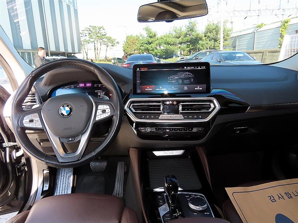 BMW X4 — photo 07