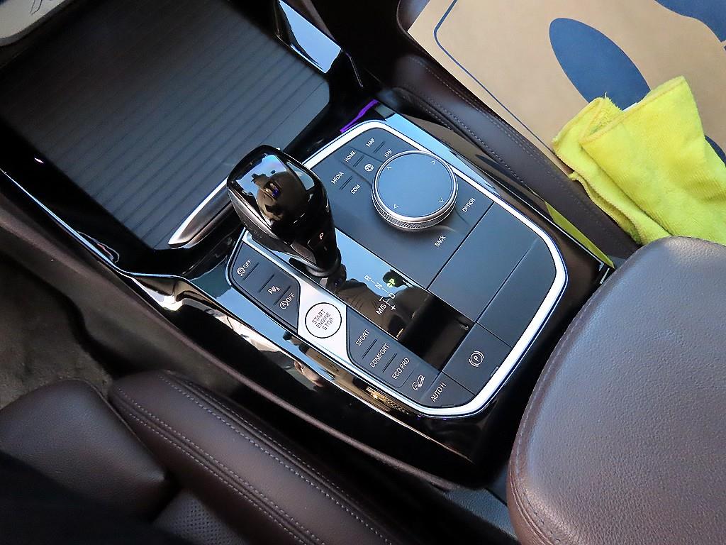 BMW X4 — photo 10