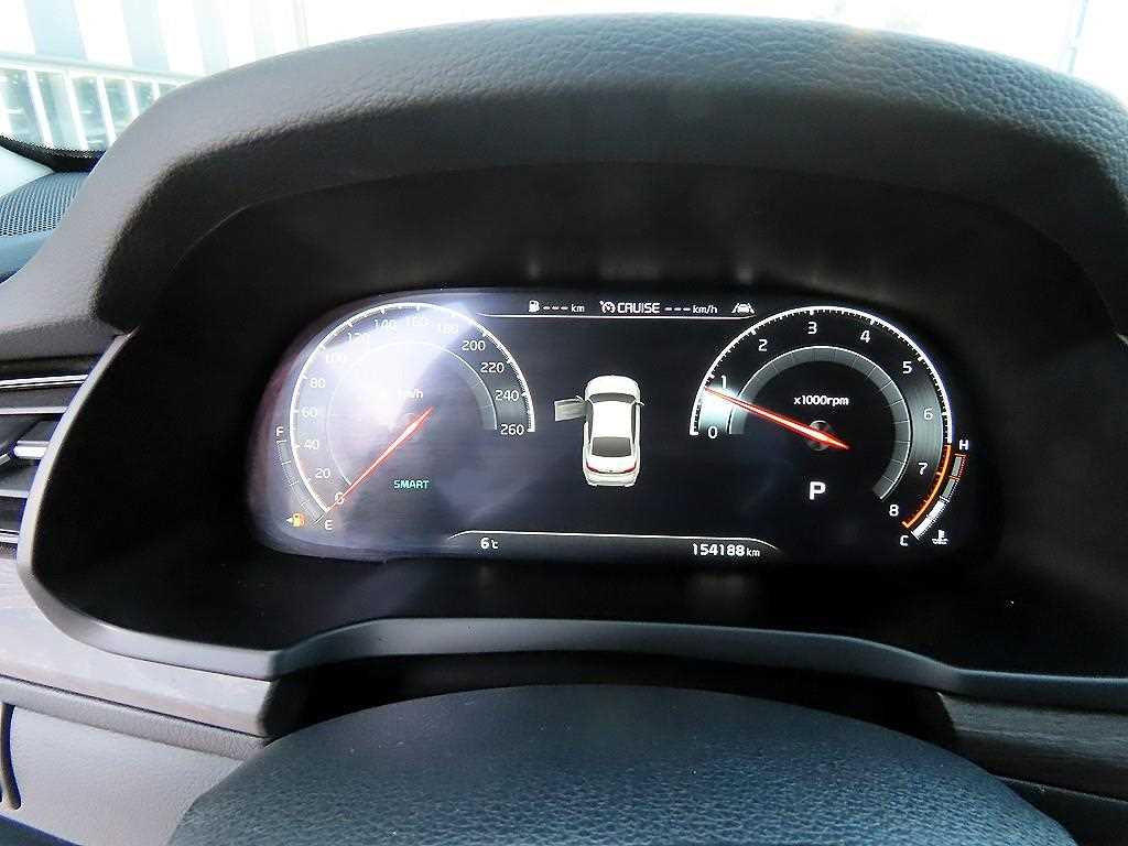 Kia K7 — photo 09