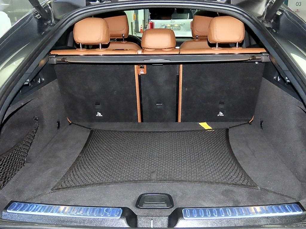 Mercedes-Benz GLC-Class — photo 15