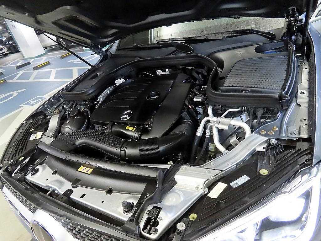 Mercedes-Benz GLC-Class — photo 19