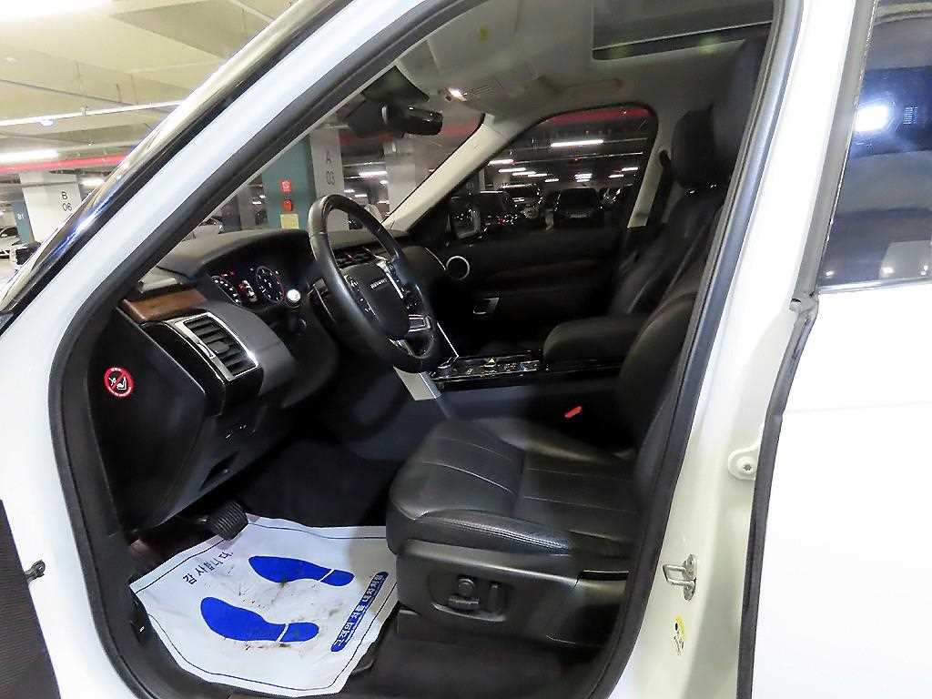 Land Rover Discovery — photo 06